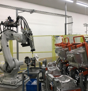 VLM-RSystem robot expands the seventh axis